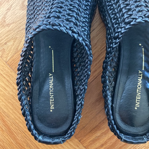 Intentionally Blank Caps Leather Caged block heeled mules Sz 8 - Picture 6 of 10